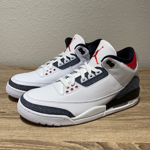 Air Jordan 3 Retro SE - Picture 2 of 9